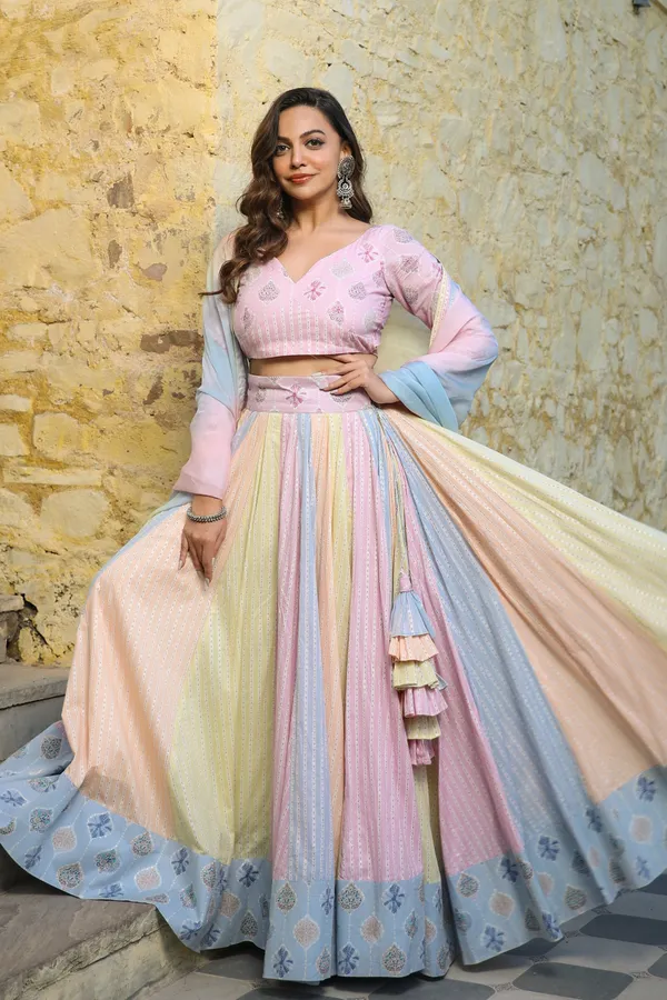 Pink_Cotton_Sweetheart_Neck_Lehenga_Set_For_Women