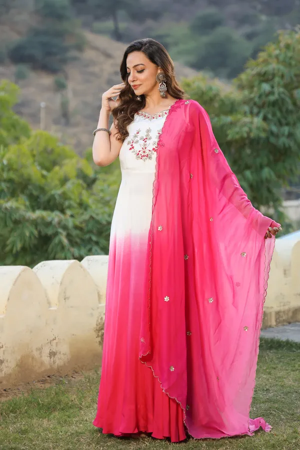 Pink_Ombre_Muslin_Ethnic_Dress_With_Dupatta_For_Women