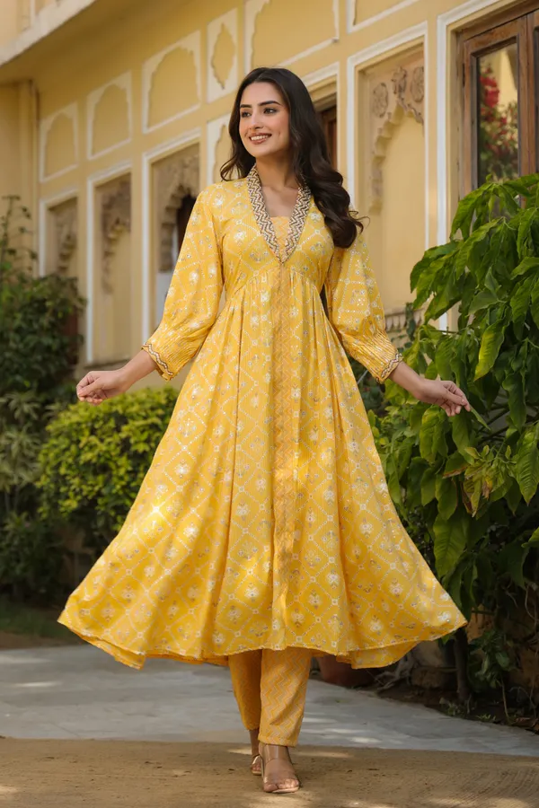Yellow_Muthalaa_Flared_Rayon_Suit_Set_For_Women
