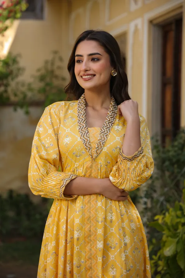 Yellow_Muthalaa_Flared_Rayon_Suit_Set_For_Women