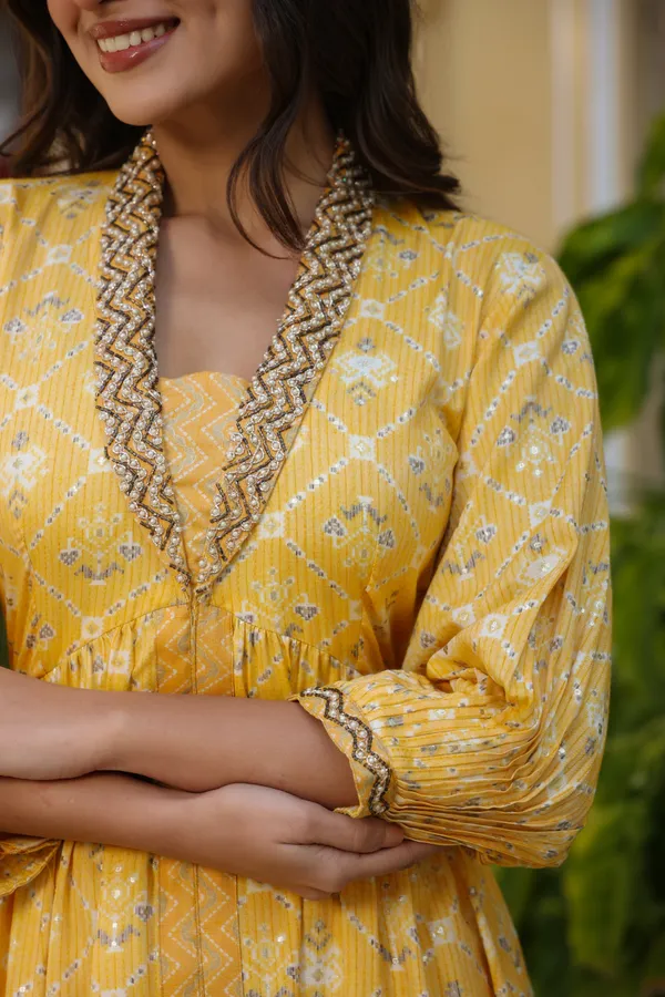 Yellow_Muthalaa_Flared_Rayon_Suit_Set_For_Women