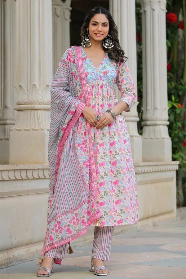 Pink_Printed_Cotton_Suit_Set_For_Women