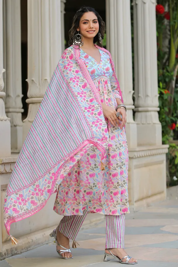 Pink_Printed_Cotton_Suit_Set_For_Women
