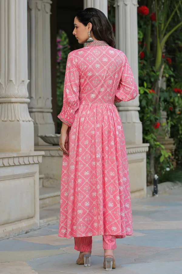 Pink_Printed_Muslin_Kota_Hand_Embroidered_Suit_Set_For_Women