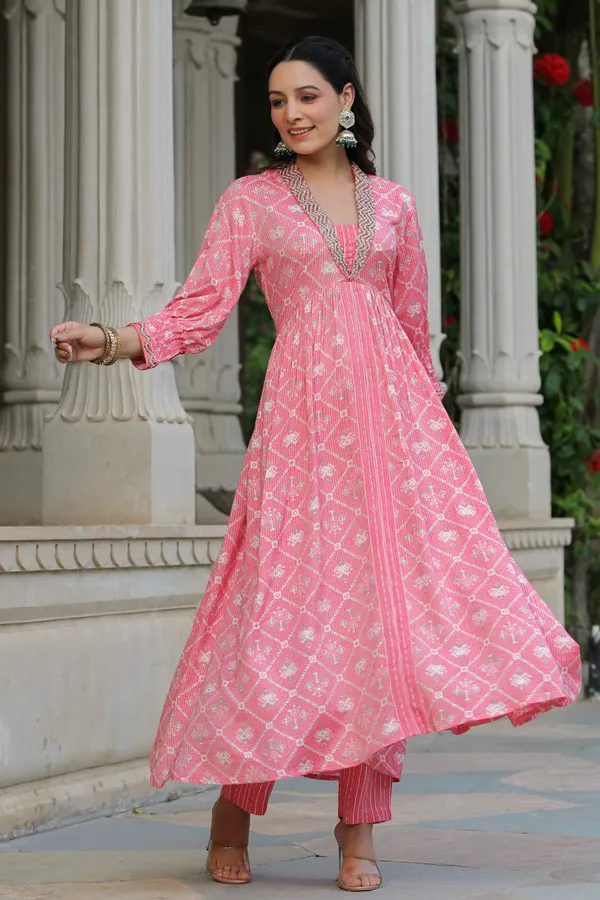 Pink_Printed_Muslin_Kota_Hand_Embroidered_Suit_Set_For_Women