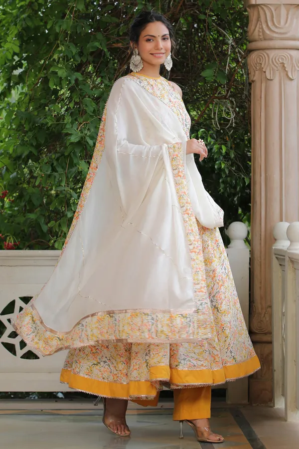 White_Scarlet_Finch_Printed_Cotton_Umbrella_Suit_Set_For_Women