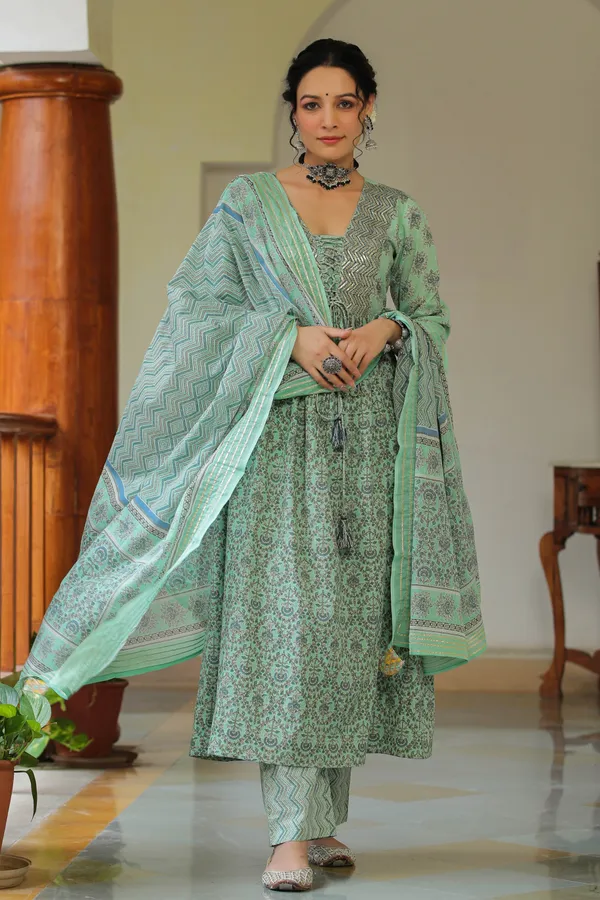 Green_Orchid_Printed_Cotton_Suit_Set_For_Women