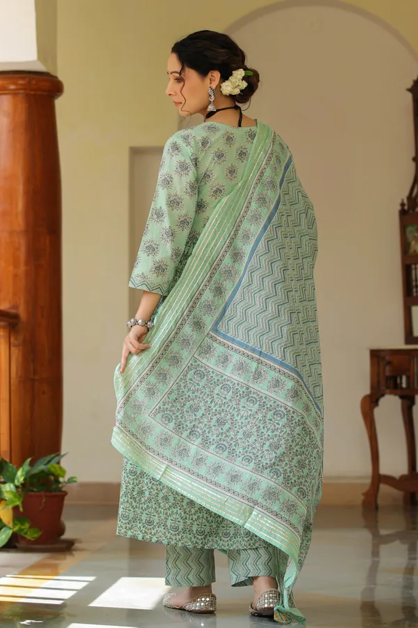 Green_Orchid_Printed_Cotton_Suit_Set_For_Women