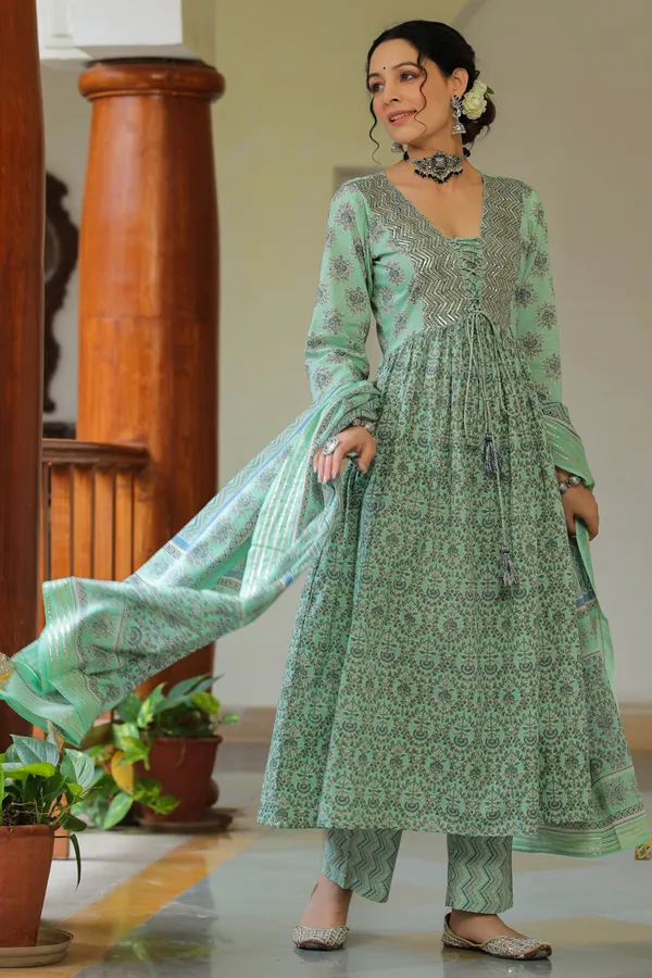Green_Orchid_Printed_Cotton_Suit_Set_For_Women