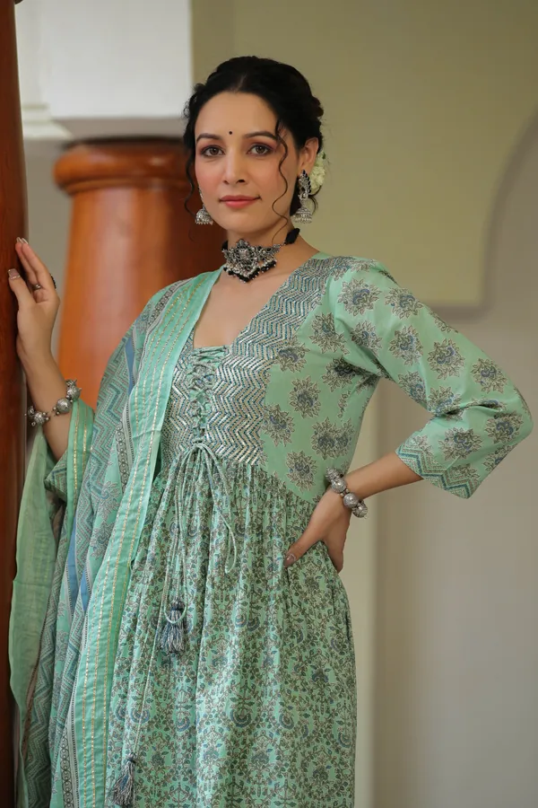 Green_Orchid_Printed_Cotton_Suit_Set_For_Women