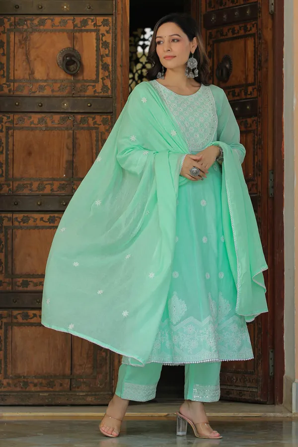 Green_Embroidered_Cotton_Suit_Set_For_Women