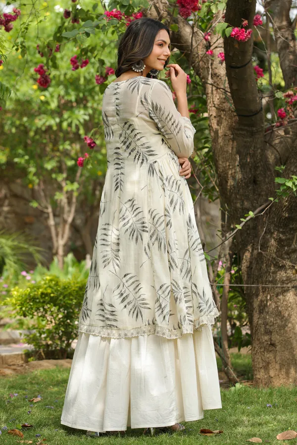 White_Magnolia_Printed_Kurta_Shrug_Set_For_Women