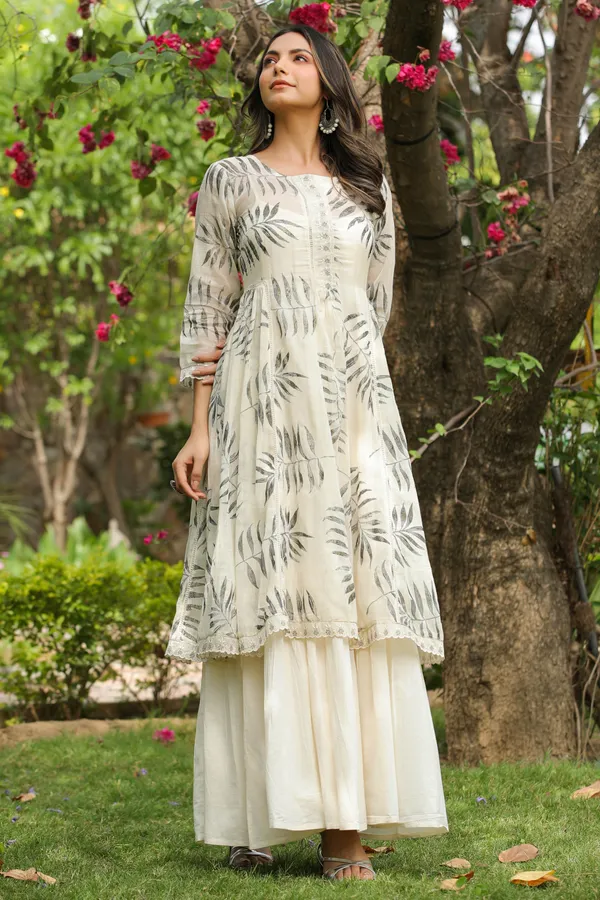 White_Magnolia_Printed_Kurta_Shrug_Set_For_Women
