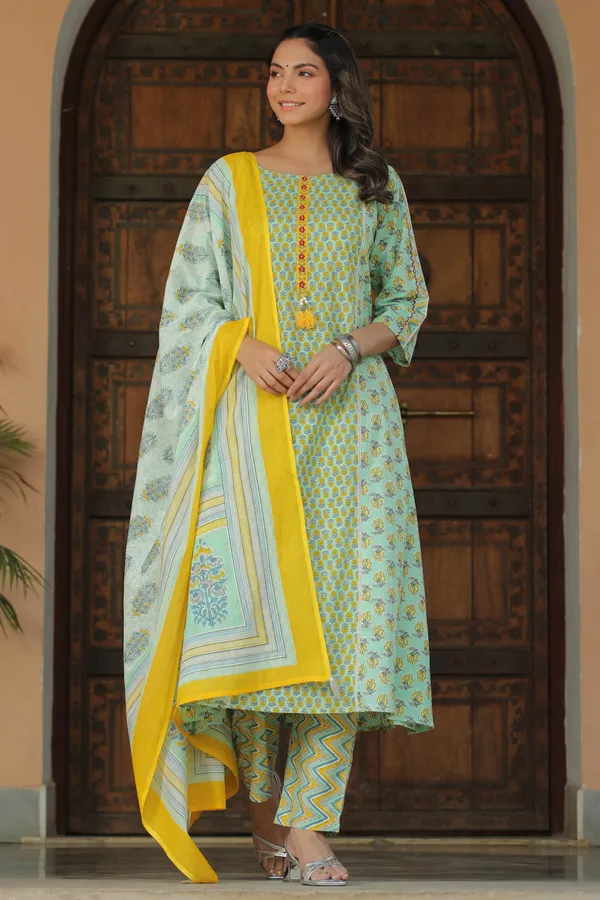 Green_Floral_Printed_Suit_Set_For_Women