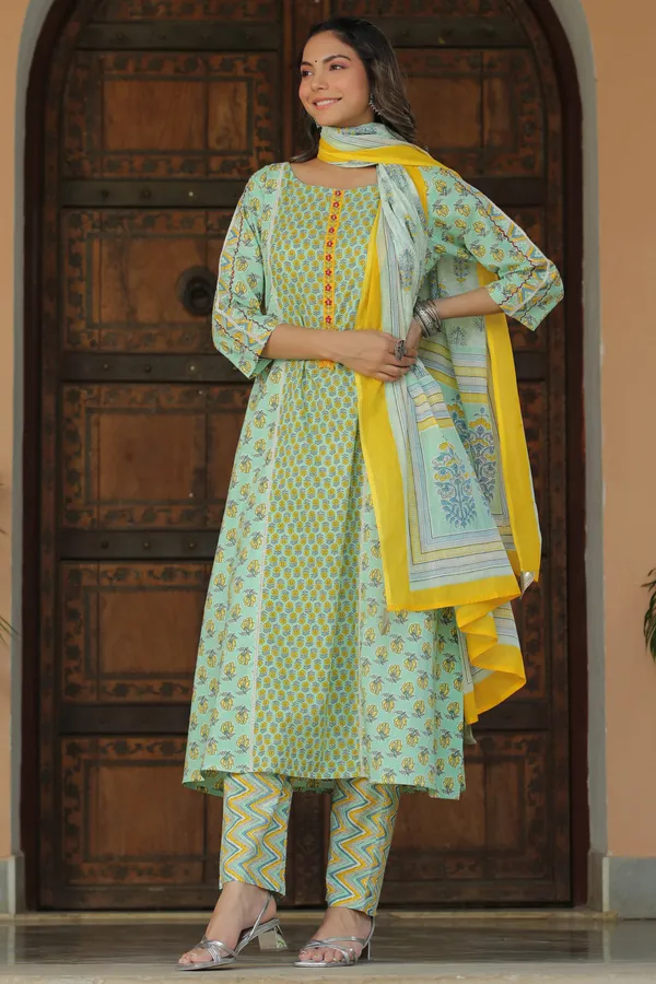 Green_Floral_Printed_Suit_Set_For_Women
