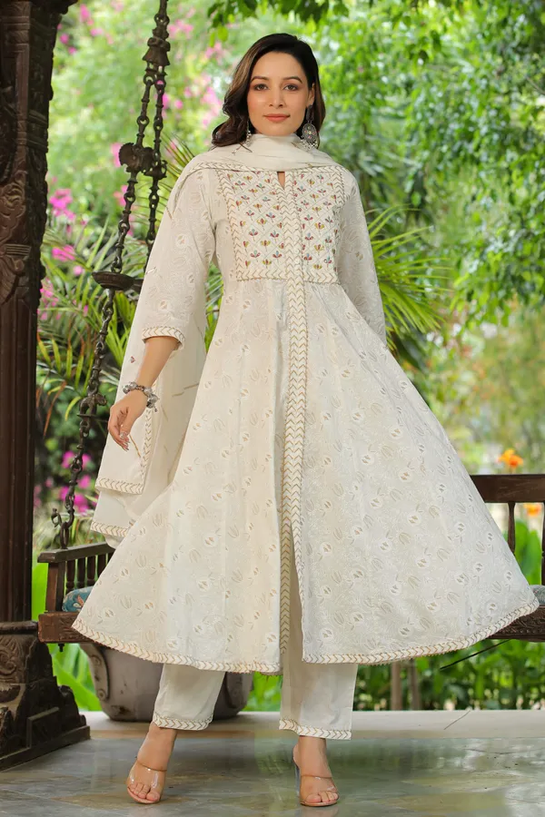 White_Embroidered_Cotton_Suit_Set_For_Women