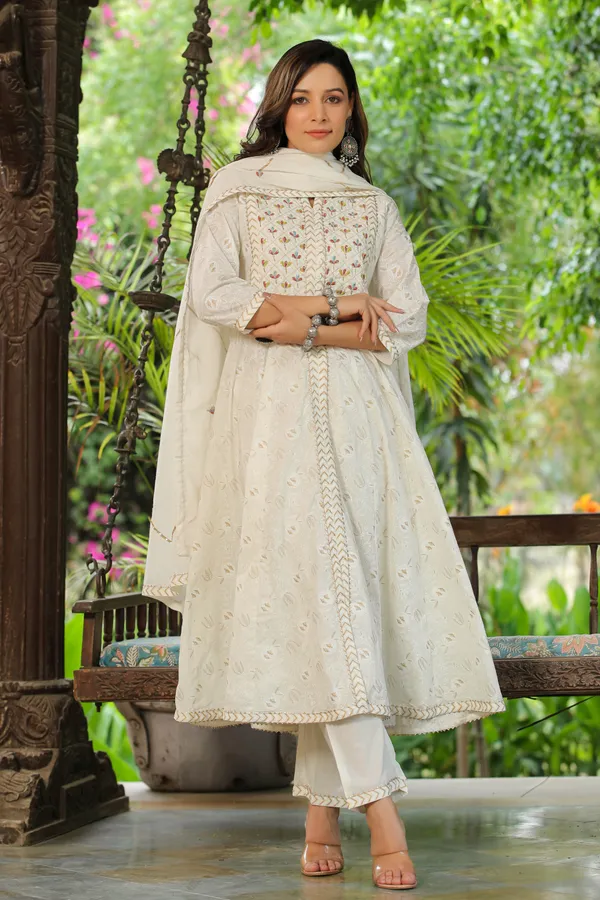 White_Embroidered_Cotton_Suit_Set_For_Women