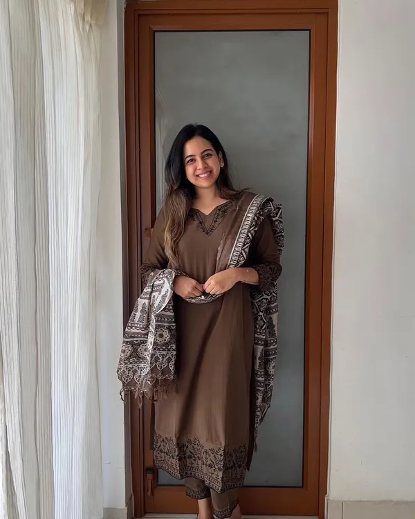 Brown_Khadi_Cotton_Kurti_With_Pant_&_Dupatta_Set_|_For_Women