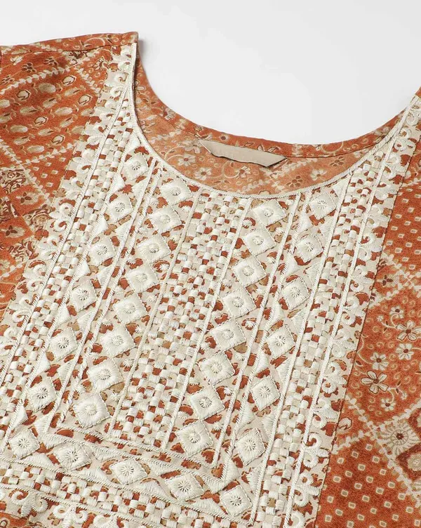Glamorous_Cotton_Chaks_Print_With_Embroidery_Kurta_Pent_And_Dupatta_Set