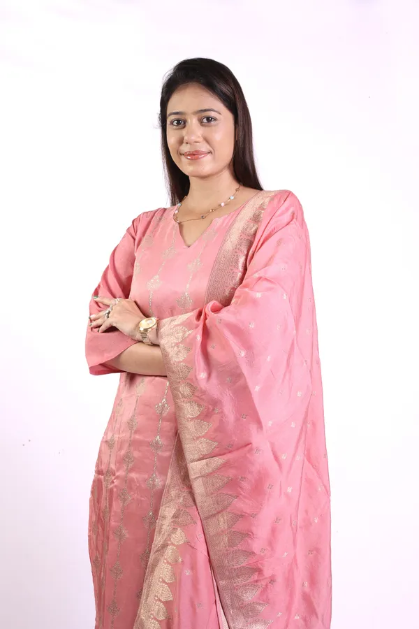 Baby_Pink_Zari_Embroidered_Gajji_Silk_Kurta_&_Pant_Set_With_Gajji_Silk_Heavy_Dupatta_For_Women