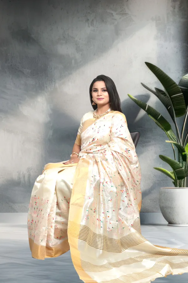 Off_White_Traditional_Linen_Cotton_Katha_Work_Saree