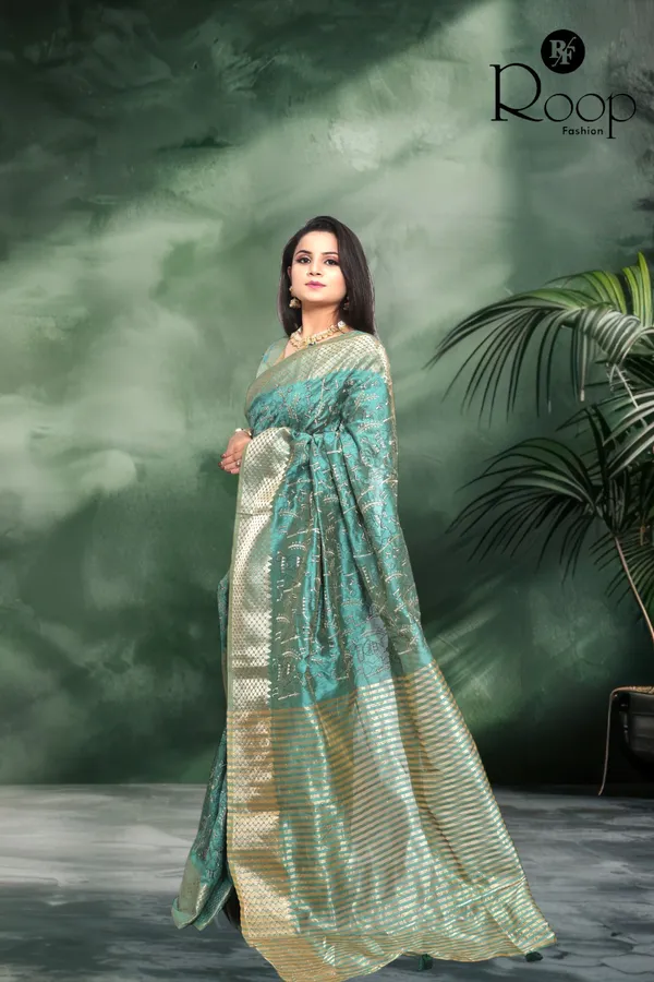 Apple_Green_Linen_Pure_Cotton_Handcrafted_Embroidery_Saree_For_Women