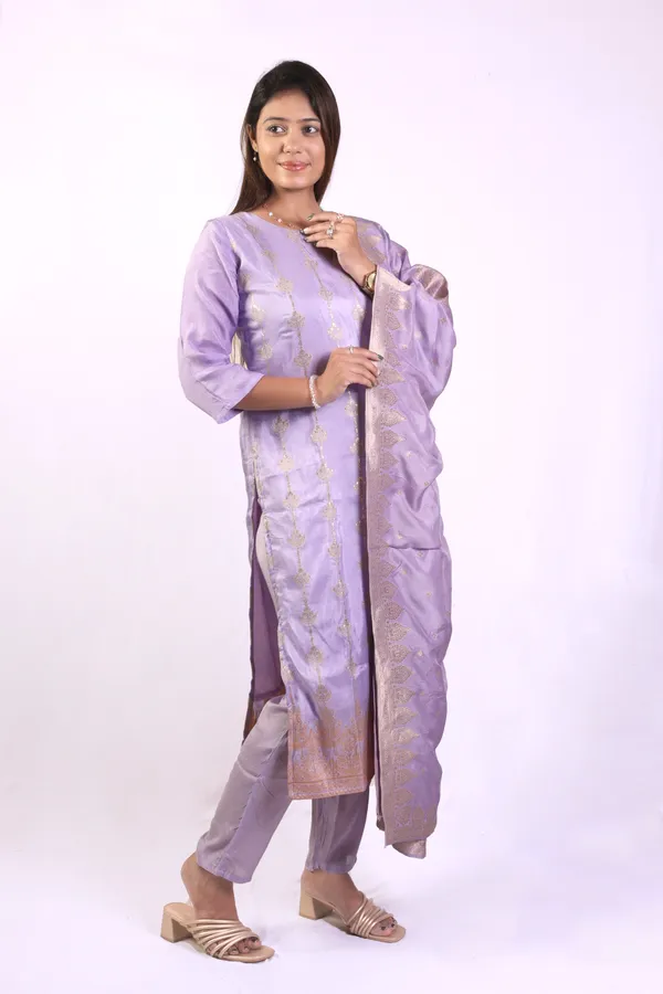 Purple_Zari_Embroidered_Gajji_Silk_Kurta_&_Pant_Set_With_Gajji_Silk_Heavy_Dupatta_For_Women