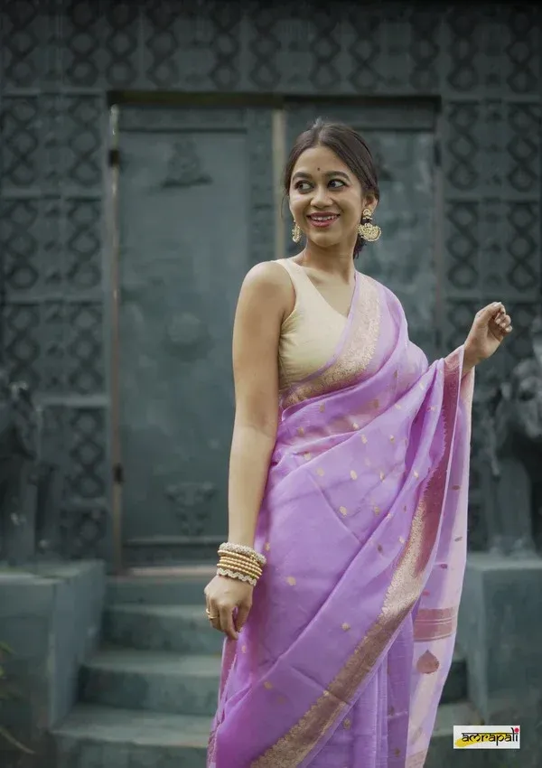 Purple_Beautiful_Handloom_Silk_Kubera_Pattu_saree_with_golden_zari_weaving_border_with_Blouse_Piece_for_Women_2025_Collection.