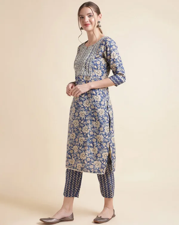 Glamorous_Cotton_Floral_Print_With_Embroidery_Kurta_Lining_Print_Pent_And_Dupatta_Set