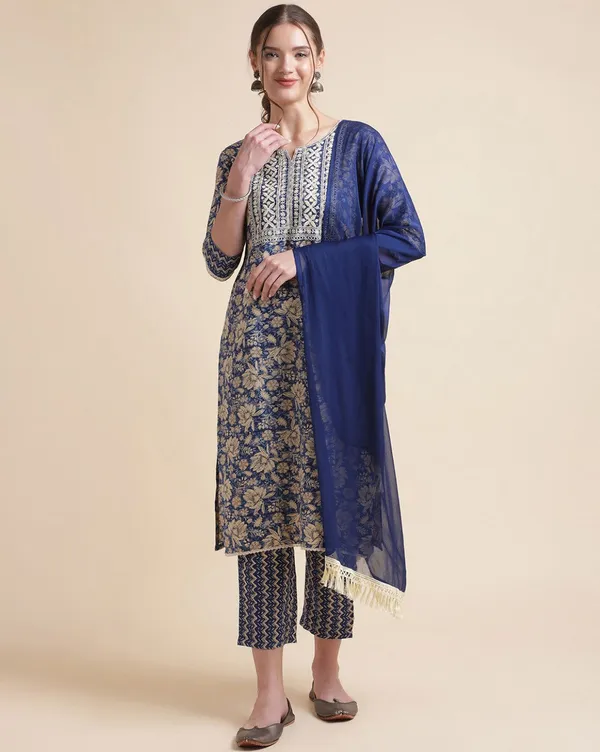 Glamorous_Cotton_Floral_Print_With_Embroidery_Kurta_Lining_Print_Pent_And_Dupatta_Set