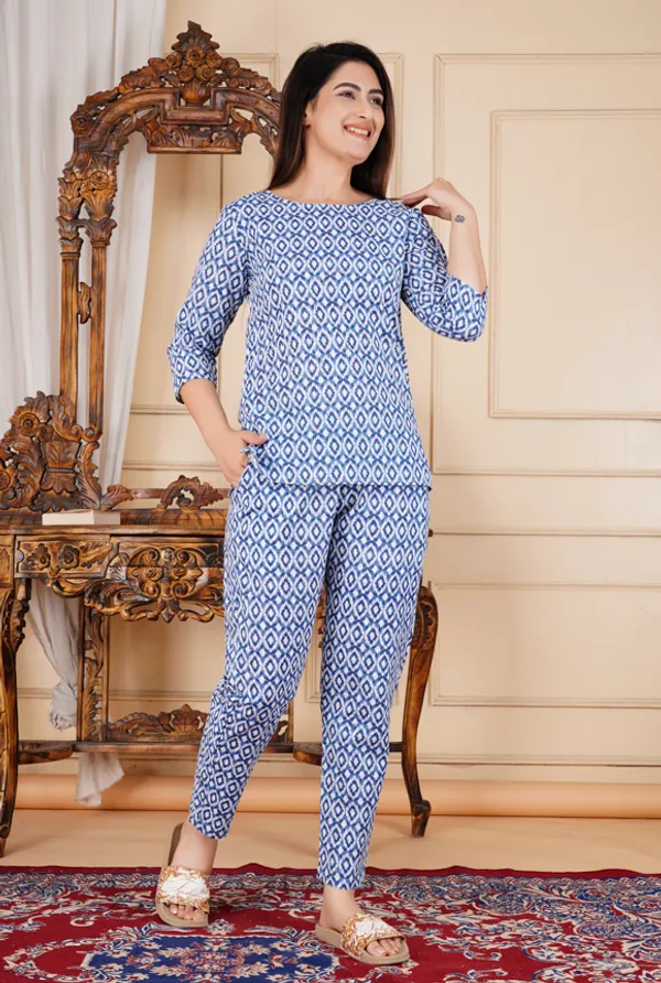 Navy-Blue_Cotton_Printed_Sleeved_Co-Ord_Set_With_Pocket_For_Women