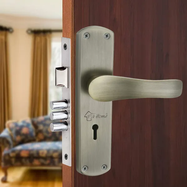 Pack_of_1_Mortice_Door_Handle_Set_with_Lock_Body_|_Brass_Antique_Finish_|_7_Levers_Technology_Double_Stage_Lockset_for_Door,_Bathroom,_Bedroom,_Living_Room_with_3_Keys_|_8"_K.Y._Moto