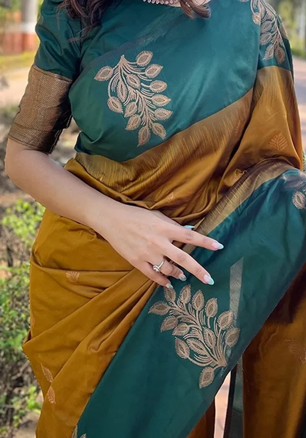 Trending_Two_Tone_Pattu_Party_Wear_Sadi_with_Rich_Jacquard_Design_&_Blouse_Piece_�_Latest_Design_Wedding_Sari_in_Soft_Litchi_Silk