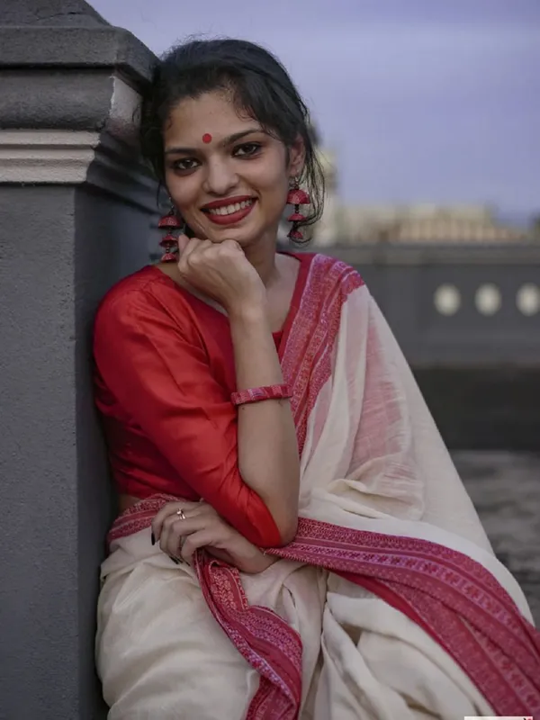 Red_&_White_Saree_New_Collection_�_Elegant_Dual_Tone_Saree_with_Rich_Weaving_Border,_Party_Wear_Saree_with_Blouse_Piece