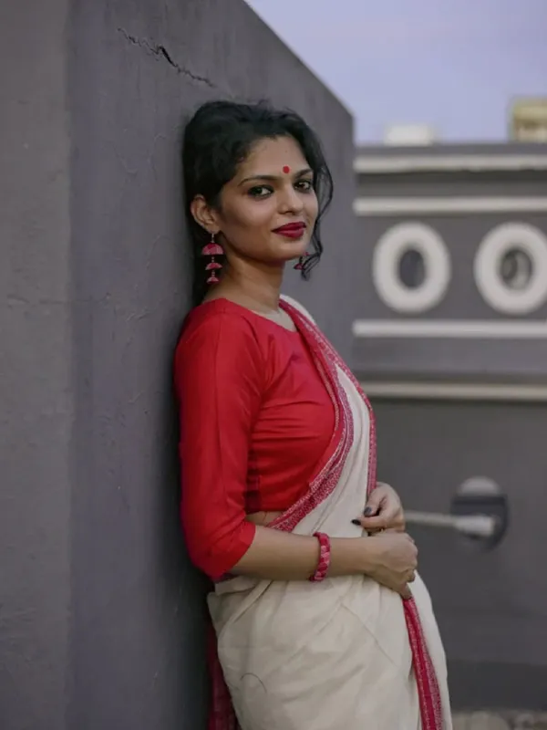 Red_&_White_Saree_New_Collection_�_Elegant_Dual_Tone_Saree_with_Rich_Weaving_Border,_Party_Wear_Saree_with_Blouse_Piece