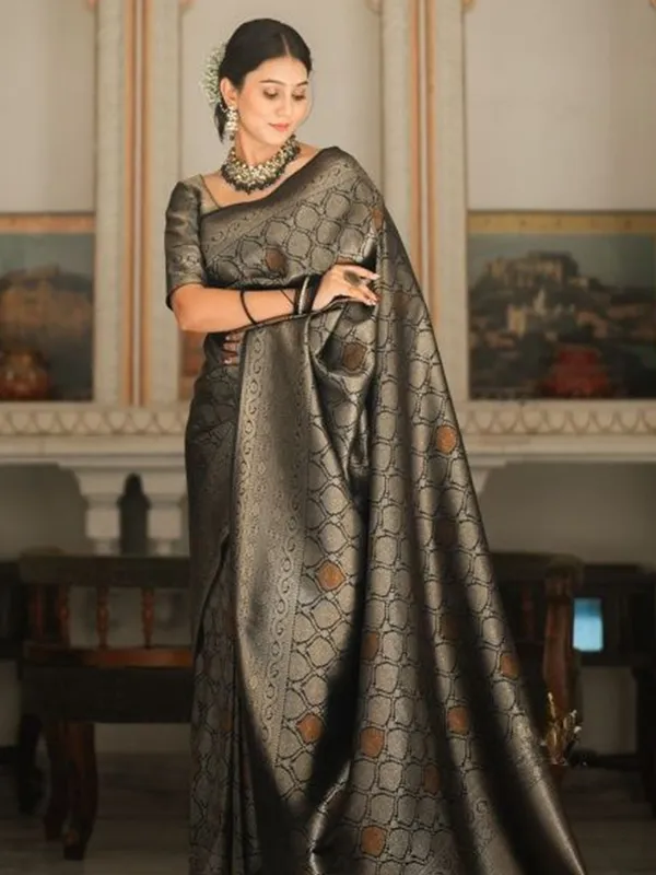 Latest_Design_Soft_Lichi_Silk_Grey_Two-Tone_Wedding_Sadi_with_Brocade_Blouse_Piece_�_Trending_Partywear_Kanjivaram_Saree