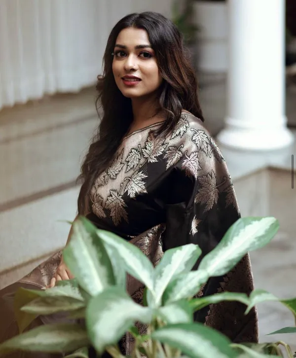 Black_Banarasi_Lichi_Silk_Saree_Latest_Wedding_Collection_|_Stylish_Party_Wear_Sadi_with_Running_Blouse_Piece_|_Ficshop_Designer_Soft_Silk_Sari