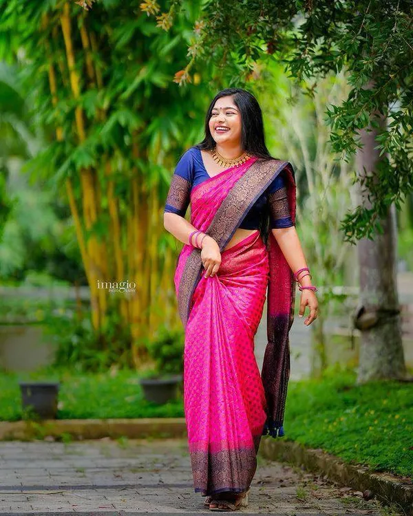 Pink_Banarasi_Lichi_Silk_Saree_New_Collection_|_Premium_Quality_Party_Wear_Saree_with_Contrast_Navy_Blue_Blouse_Piece_|_Wedding_&_Festive_Wear_Silk_Sari