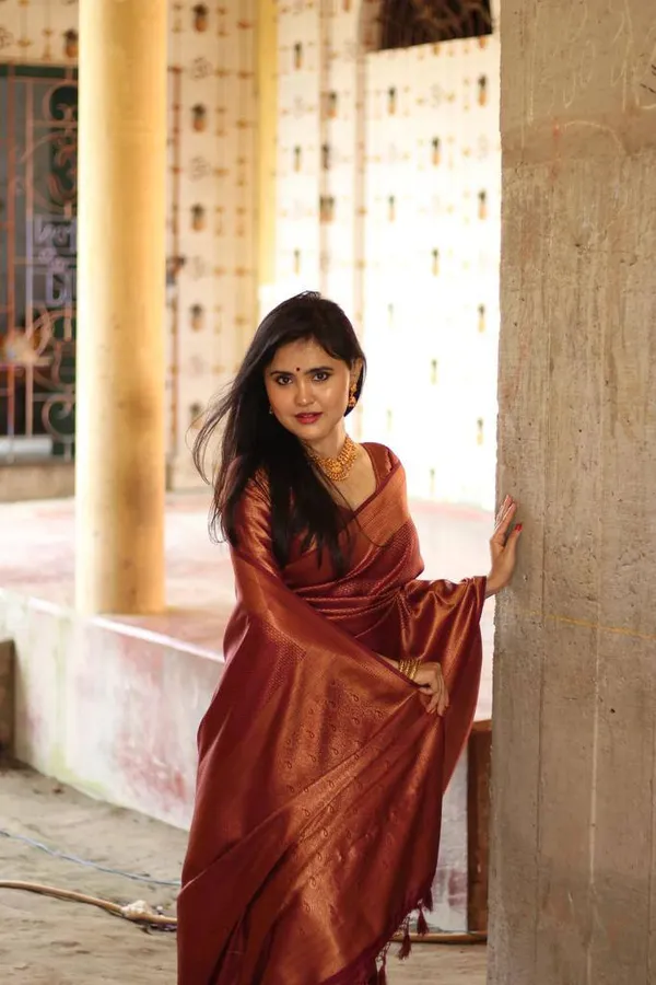 Maroon_Banarasi_Silk_Saree_New_Collection_|_Premium_Quality_Fabric_|_Latest_Design_Party_Wear_Saree_with_Blouse_Piece_|_Wedding_&_Festive_Soft_Lichi_Silk_Saree