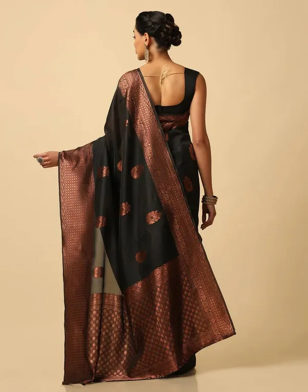 Black_Banarasi_Silk_Saree_New_Collection_|_Premium_Quality_Fabric_|_Latest_Design_Pattu_Party_Wear_Saree_With_Blouse_Piece_|_Trending_Wedding_Sari_|_Soft_Lichi_Silk_Saree