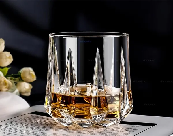 Set_of_2_Italian_Premium_Whiskey_Glasses_for_Drinks_|_Stylish_and_Attractive_Crystal_Design_Glasses