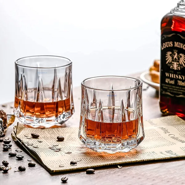 Set_of_2_Italian_Premium_Whiskey_Glasses_for_Drinks_|_Stylish_and_Attractive_Crystal_Design_Glasses