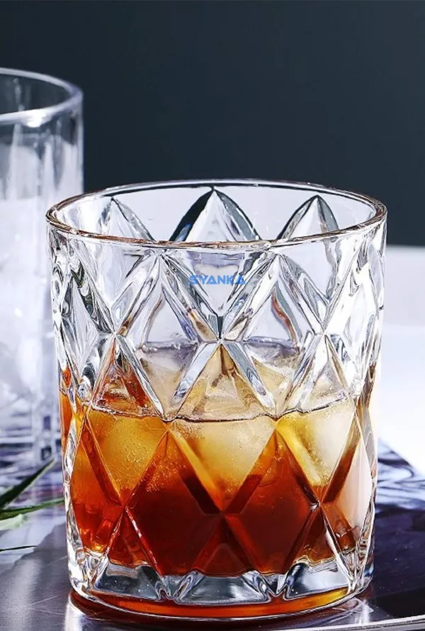 Set_of_2_Italian_Premium_Whiskey_Glasses_for_Drinks_|_Stylish_and_Attractive_Crystal_Design_Glasses