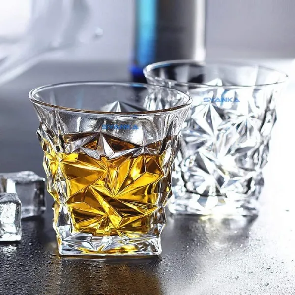 Set_of_2_Italian_Premium_Whiskey_Glasses_for_Drinks_|_Stylish_and_Attractive_Crystal_Design_Glasses