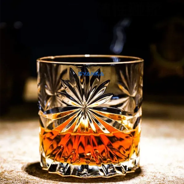 Set_of_2_Italian_Premium_Whiskey_Glasses_for_Drinks_|_Stylish_and_Attractive_Crystal_Design_Glasses