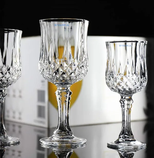 Set_of_2_Italian_Premium_Wine_Glasses_for_Red_and_White_Wine_|_Stylish_and_Attractive_Crystal_Design_Glasses