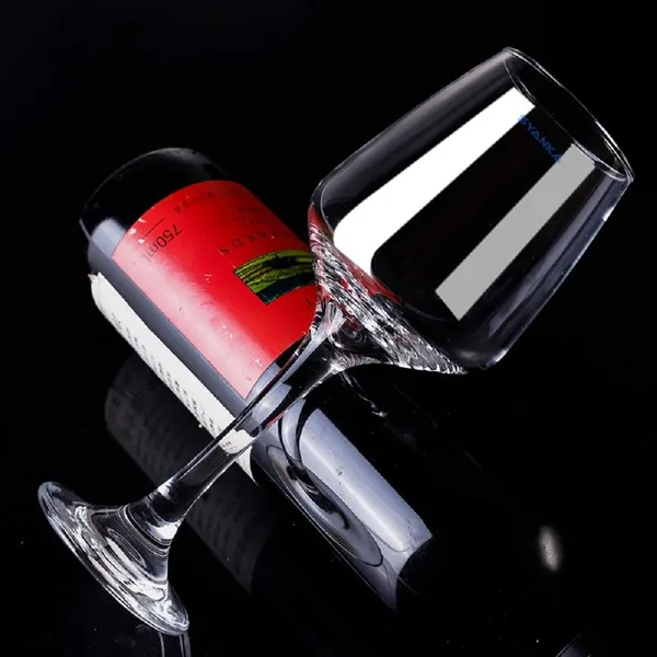 Set_of_2_Italian_Premium_Wine_Glasses_for_Red_and_White_Wine_|_Stylish_and_Attractive_Crystal_Design_Glasses