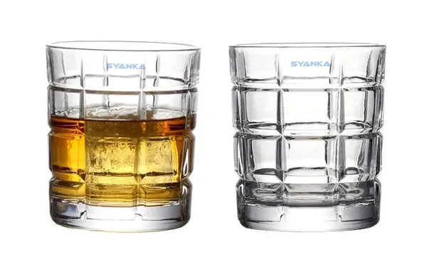 Set_of_2_Italian_Premium_Whiskey_Glasses_for_Drinks_|_Stylish_and_Attractive_Crystal_Design_Glasses