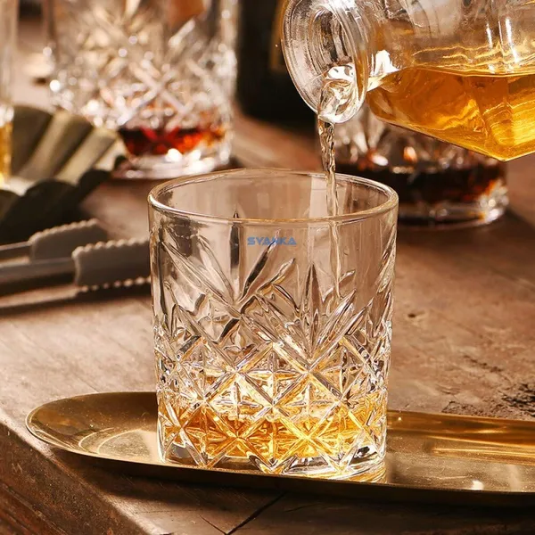 Set_of_2_Italian_Premium_Whiskey_Glasses_for_Drinks_|_Stylish_and_Attractive_Crystal_Design_Glasses