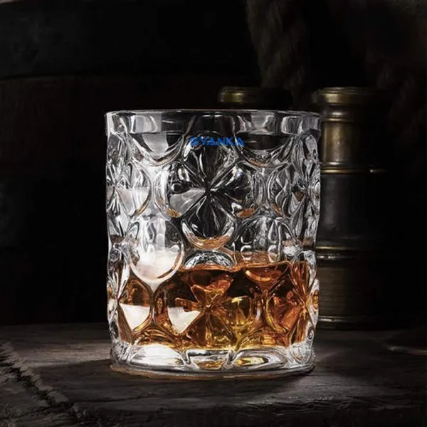 Set_of_2_Italian_Premium_Whiskey_Glasses_for_Drinks_|_Stylish_and_Attractive_Crystal_Design_Glasses
